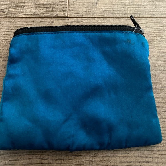 100% Silk Coin Pouch​ - Picture 2 of 3